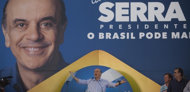 Serra diz que aceita ser candidato e discursa em Salvador