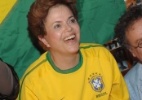 Dilma promete que 9 estádios da Copa estarão prontos até o fim de 2012 - Miguel Medina/AFP
