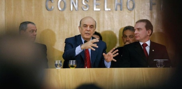 Jos Serra participa de debate na sede Conselho Federal da OAB, em Braslia