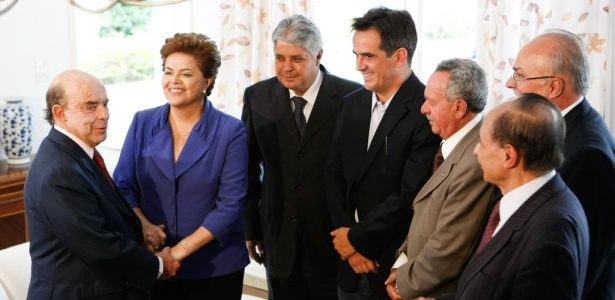 Dilma Rousseff faz reunião com integrantes do PP (Partido Progressista), na residência do senador Francisco Dornelles, no Lago Sul, antes do almoço
